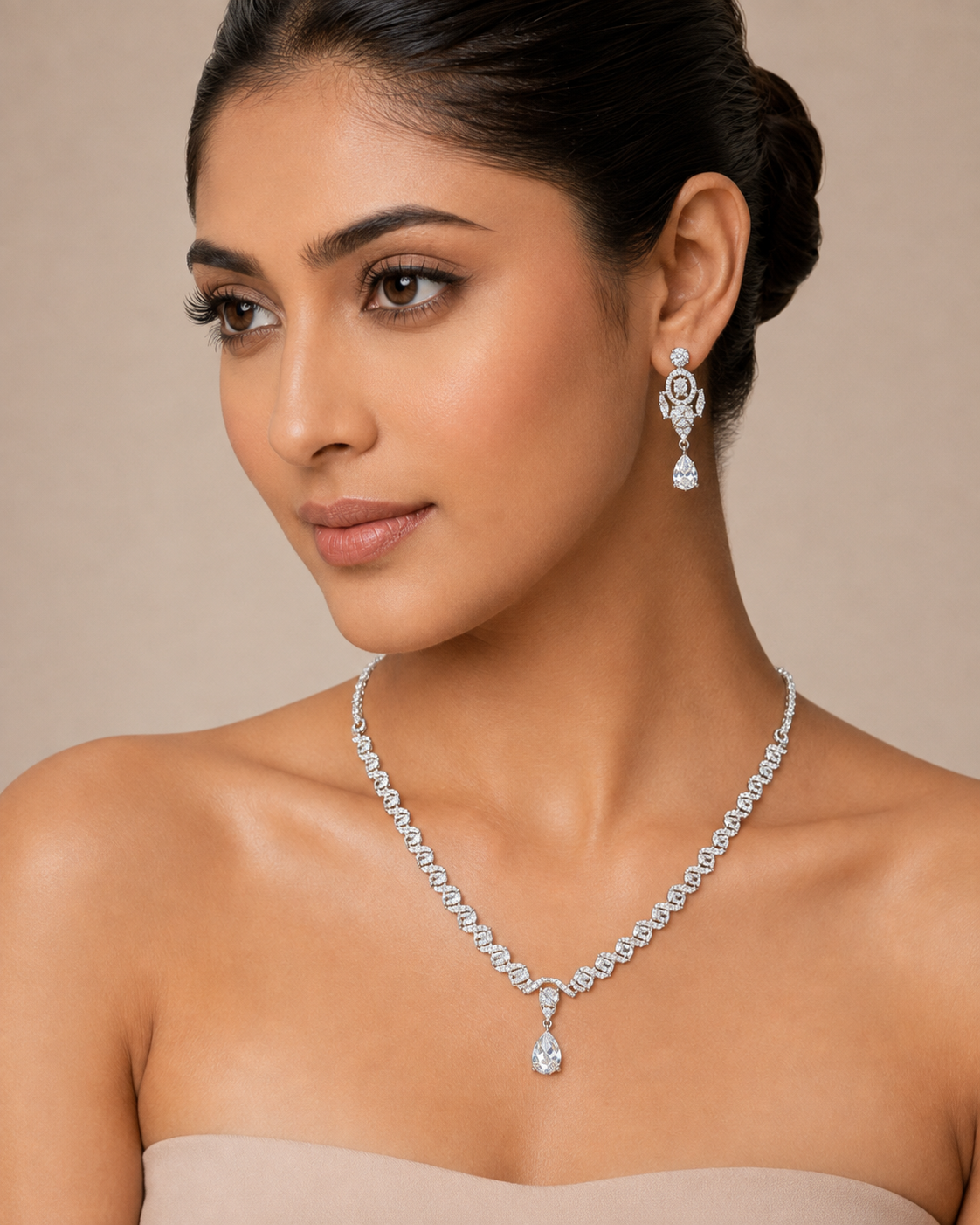 Silver-Tone Teardrop Necklace & Earring Set - Bridal & Evening Jewelry — Jewellery — view 2 | Lehar Clothing UAE